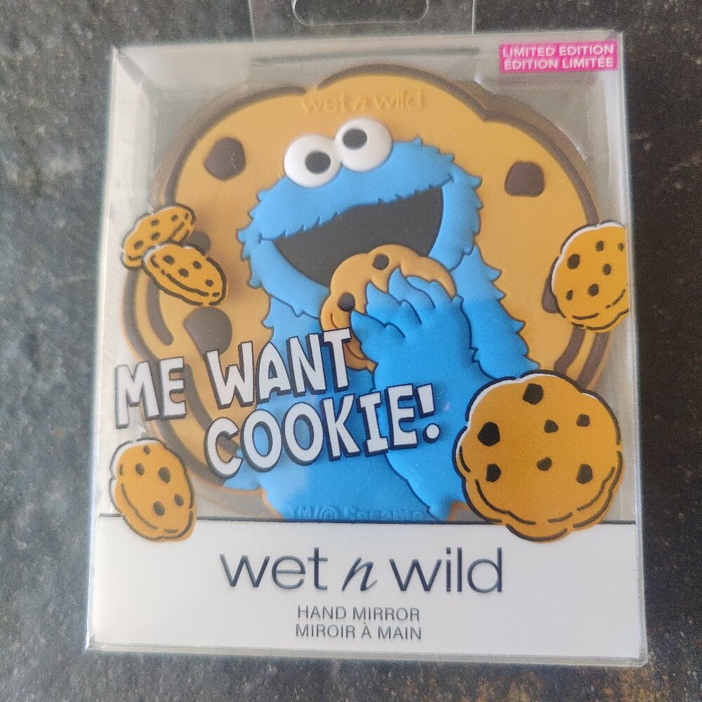 NIB Wet n Wild Sesame Street Cookie Monster Hand Mirror